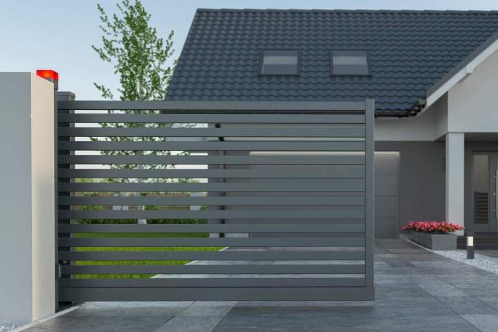 Nous posons les portails et les portes d’entrée.